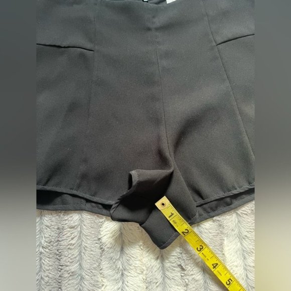 Aritzia Wilfred Larvotto Shorts Black Size 6 - Picture 6 of 10